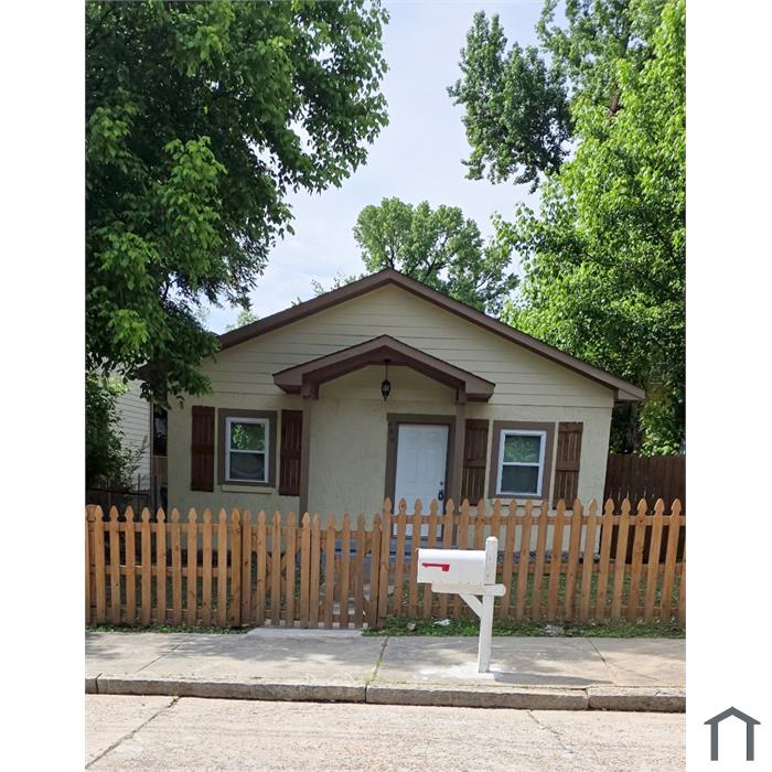 956 Proctor St NW